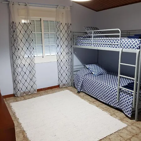 Casa En Entorno Rural Cerca De La Playa Holiday home Vigo